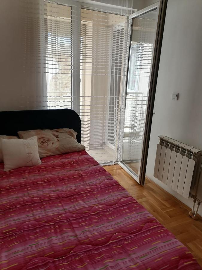 Apartmán Centar S Ni Exteriér fotografie