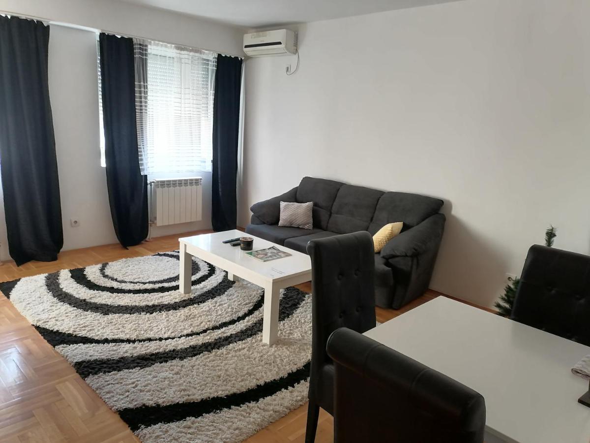 Apartmán Centar S Ni Exteriér fotografie