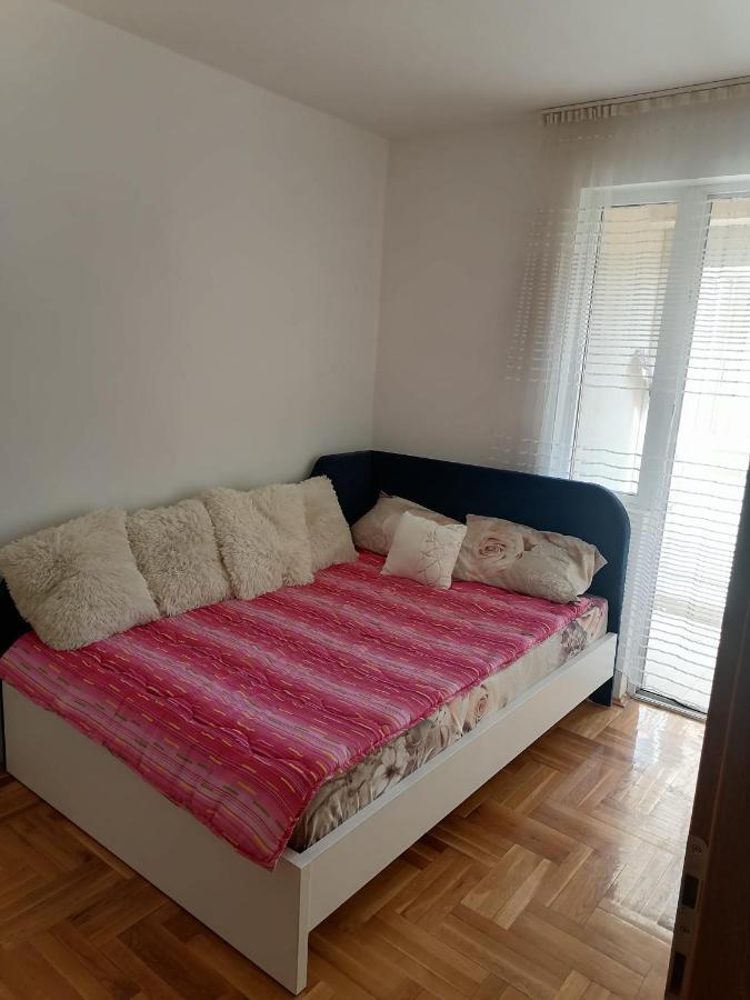 Apartmán Centar S Ni Exteriér fotografie