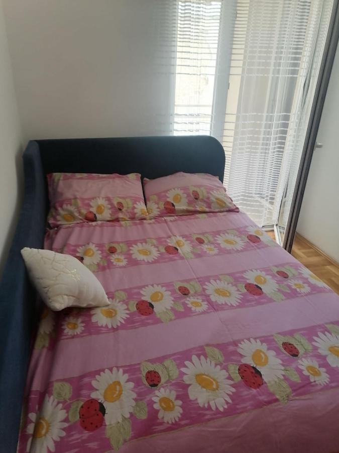Apartmán Centar S Ni Exteriér fotografie