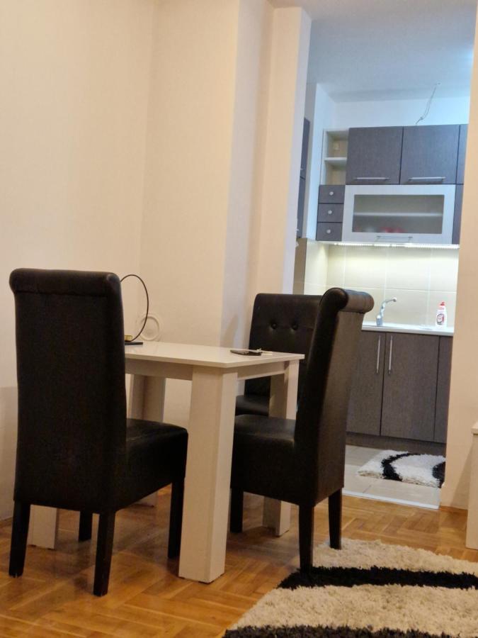 Apartmán Centar S Ni Exteriér fotografie