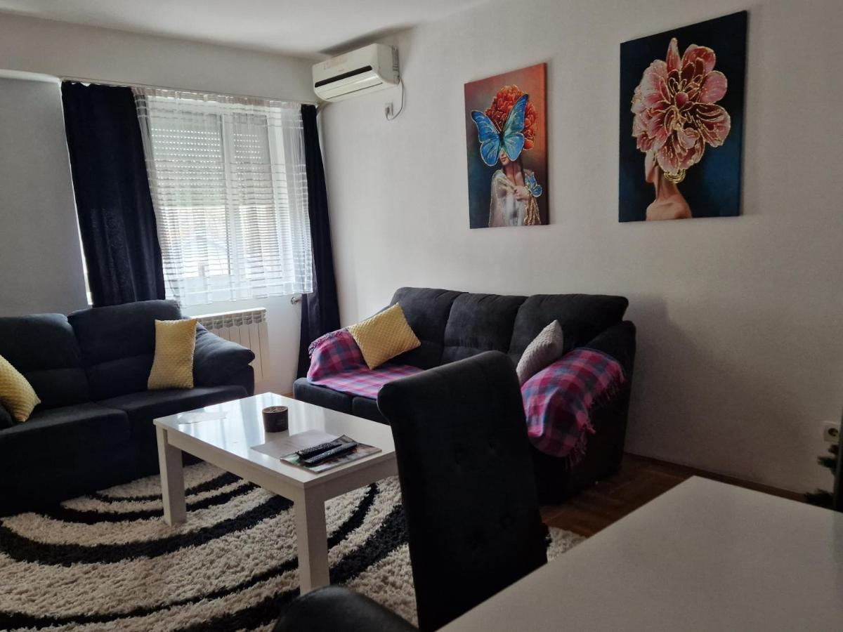 Apartmán Centar S Ni Exteriér fotografie